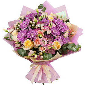 Rose Cream 50 cm - 11, Pink Lisianthus (Eustoma) - 7, Baltica Pink Spray Chrysanthemum - 5, Bright pink spray rose mix, 50 cm - 5, Hypericum, Eucalyptus Cinerea, Wrapping Paper