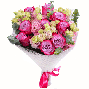 Arrangement of violet roses and eustomas with delivery Vologda