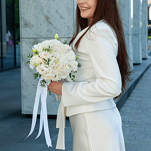 A Bride&rsquo;s Compliment with delivery Vologda
