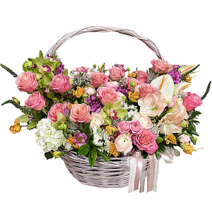 Гортензия белая - 2, Антуриум срез белый - 4, Орхидея бутон зеленая Цимбидиум  - 16, Лилии - 10, Маттиола сиреневая - 10, Роза Эквадор розовая 50 см  - 45, Амариллис розовый - 1, Роза кустовая пионовидная Бомбастик 50 см - 28, Тюльпан розовый - 38, Ранункулюс розовый - 17, Хризантема кустовая Балтика белая - 30, Маттиола белая - 10, Корзина большая, Оазис, Колба-пробирка, Вероника кустовая, Современная упаковка, Озотамнус, Папоротник