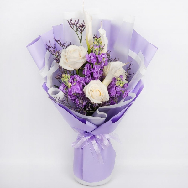Calla lilies - 3, White rose 50 cm - 5, Matthiola Lilac - 3, Limonium (1 pc.), Wrapping Paper, Ribbon
