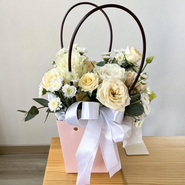 Santini White Spray Chrysanthemum - 2, Spray rose: white, cream, light pink 50 cm - 2, White rose 50 cm - 2, Flower bag, Oasis, Eucalyptus, Ribbon