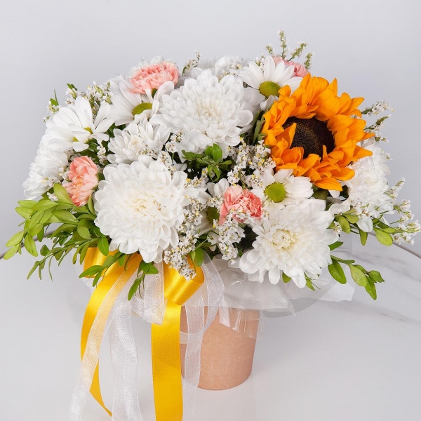 Sunflower - 1, Baltica White Spray Chrysanthemum - 2, Pink spray carnation - 3, Cardboard pot (cup), Oasis, Pistachio, Limonium (1 pc.), Wrapping Paper