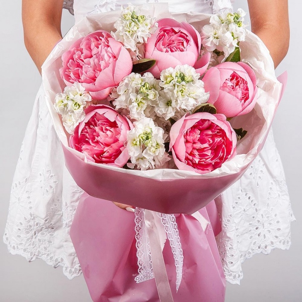 Peony pink - 5, White Matthiola - 5, Wrapping Paper