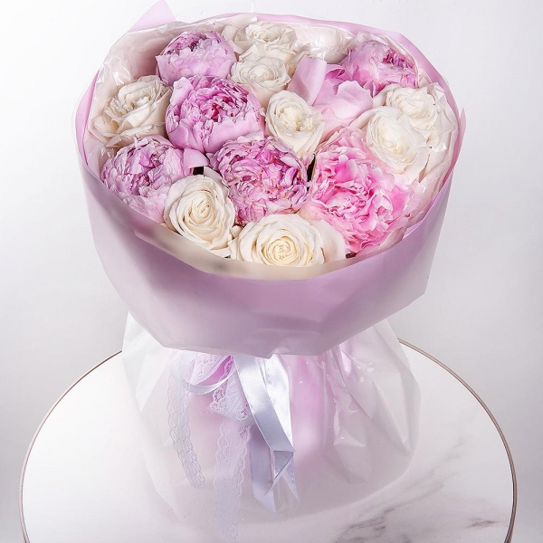 Peony pink - 7, White rose 50 cm Ecuador - 13, Wrapping Paper