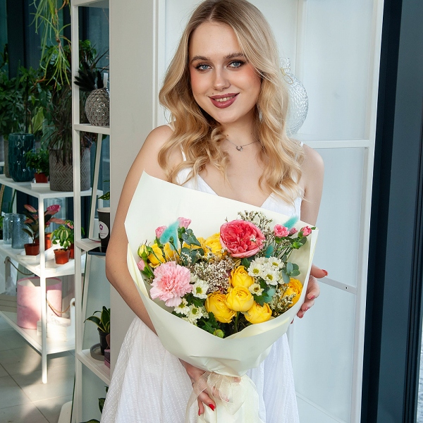 Pink spray carnation - 2, Pink carnation - 1, Rose Pink 50 cm Ecuador (Chelo, Hermosa, Novia, Titanik, Engagement, Pink Mondiale) - 1, Spray rose: yellow, orange 50 cm - 3, Santini White Spray Chrysanthemum - 2, Ozotamnus, Limonium (1 pc.), Dried flowers in assortment, Wrapping Paper