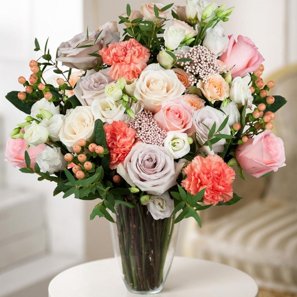 White rose 50 cm - 4, Pink rose 50 cm - 4, Pink carnation - 4, lisianthus - 4, Spray rose: white, cream, light pink 50 cm - 3, Rose Powder 50 cm Ecuador (Quicksand, Menta) - 4, Ozotamnus, Eucalyptus parvifolia (1 pc.), Hypericum, Wrapping Paper