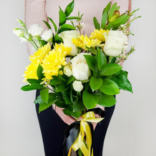 Baltica Yellow Spray Chrysanthemum - 2, White rose 50 cm - 3, lisianthus - 1, Leukodendron, Waxflower (1 pc.), Ruscus, Ribbon