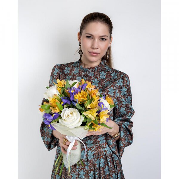 White rose 50 cm - 5, Alstromeria Yellow, Orange - 5, Irises - 7, Felt, Ribbon
