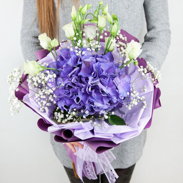 Blue/purple hydrangea - 3, lisianthus - 4, Gypsophila - 2, Wrapping Paper