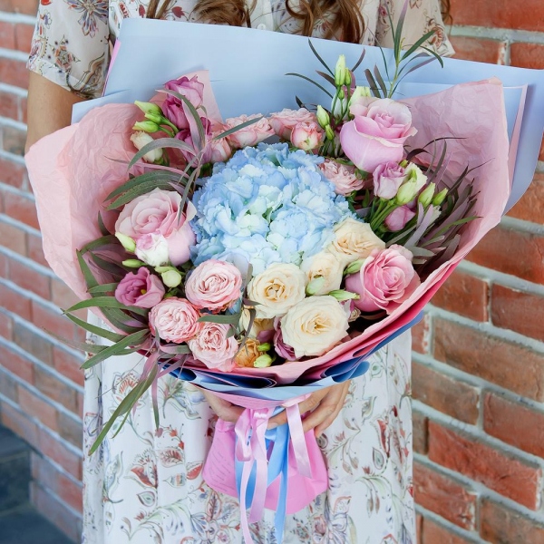 Blue/purple hydrangea - 2, Spray rose: white, cream, light pink 50 cm - 5, Pink rose 50 cm - 6, Pink Lisianthus (Eustoma) - 6, Eucalyptus, Wrapping Paper