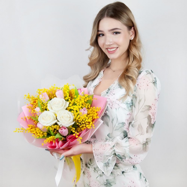 White rose 50 cm - 7, Pink tulip - 10, Mimosa - 4, Wrapping Paper, Ribbon