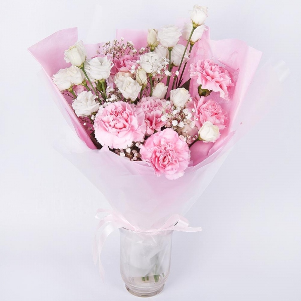 Gypsophila - 1, Pink carnation - 11, lisianthus - 5, Wrapping Paper