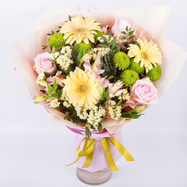 Gerbera yellow - 3, Pink rose 50 cm - 7, Alstromeria white, soft pink - 5, Athos pom Feeling Green - 2, Yellow Statice, Pistachio, Wrapping Paper