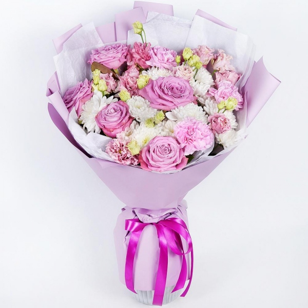 Pink rose 50 cm - 5, Baltica White Spray Chrysanthemum - 3, Pink Lisianthus (Eustoma) - 3, Pink carnation - 3, Wrapping Paper