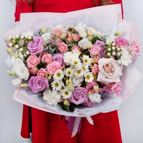 lisianthus - 2, Santini White Spray Chrysanthemum - 3, Pink rose 50 cm - 5, Rose Powder 50 cm Ecuador (Quicksand, Menta) - 2, Carnation white, cream - 3, Bright pink spray rose mix, 50 cm - 3, Pink Lisianthus (Eustoma) - 2, Hypericum, Pistachio, Wrapping Paper