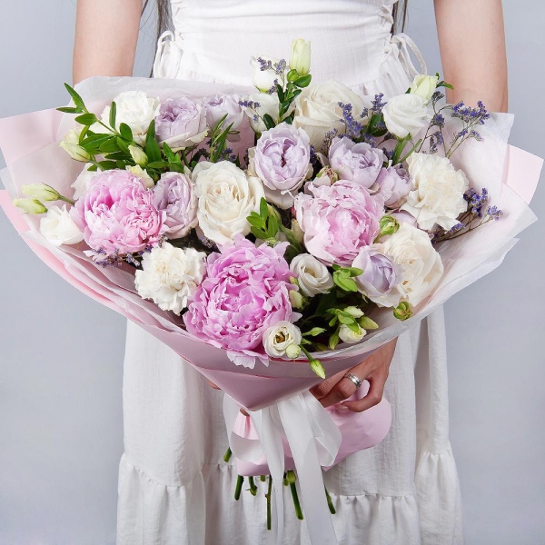 Peony pink - 3, Spray peony rose Lavander, 50 cm - 2, lisianthus - 2, Carnation white, cream - 2, White rose 50 cm - 3, Limonium (1 pc.), Pistachio, Wrapping Paper