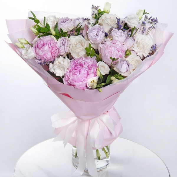 Peony pink - 3, Spray peony rose Lavander, 50 cm - 2, lisianthus - 2, Carnation white, cream - 2, White rose 50 cm - 3, Limonium (1 pc.), Pistachio, Wrapping Paper