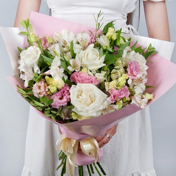 White rose 50 cm - 7, Alstromeria white, soft pink - 8, Pink Lisianthus (Eustoma) - 4, Pistachio, Wrapping Paper