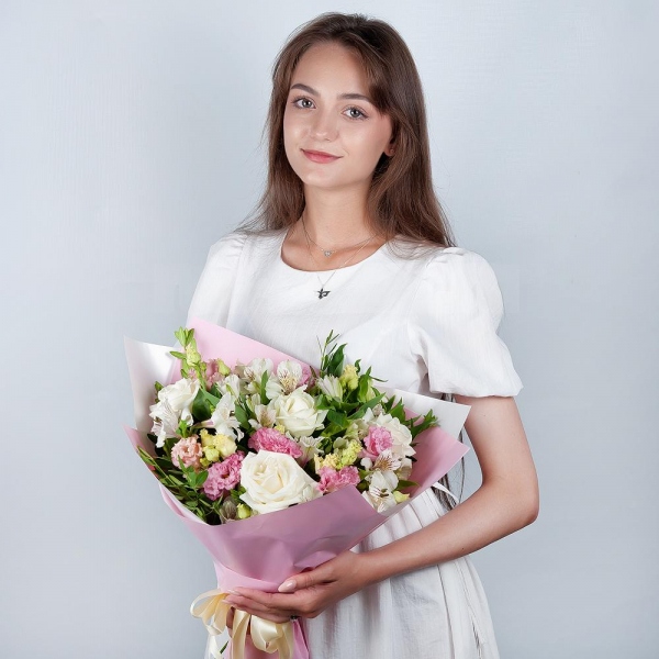 White rose 50 cm - 9, Alstromeria white, soft pink - 9, Pink Lisianthus (Eustoma) - 5, Pistachio, Wrapping Paper