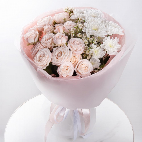 Peony sprayrose - 3, Baltica White Spray Chrysanthemum - 2, Waxflower (1 pc.), Wrapping Paper